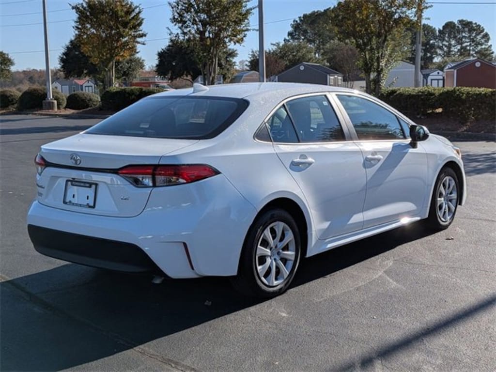 Used 2024 Toyota Corolla LE Sedan