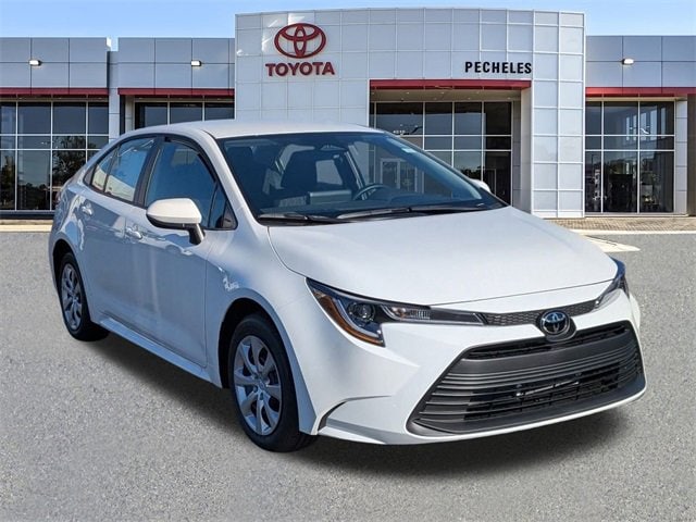 2026 Toyota Corolla LE's photo