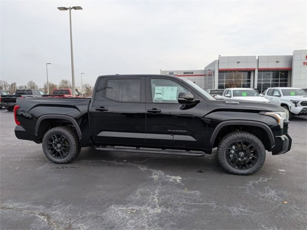 New 2026 Toyota Tundra i-FORCE MAX Limited i-FORCE MAX Truck CrewMax