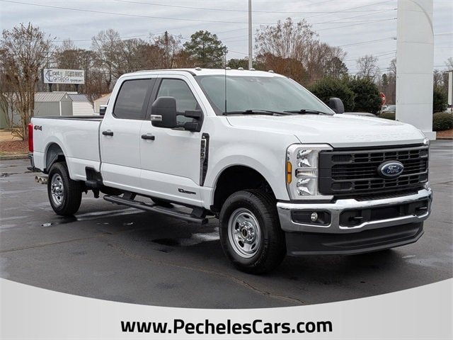 2024 Ford F-350 Super Duty XL's photo