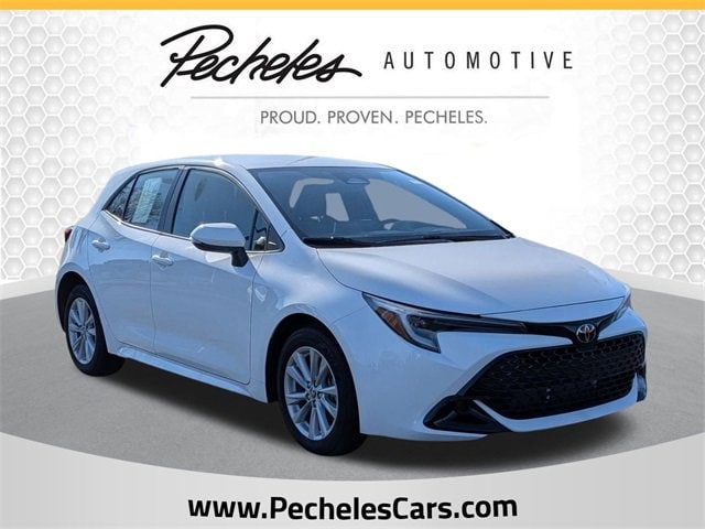 2025 Toyota Corolla Hatchback SE