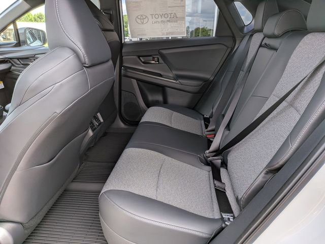 2026 Toyota bZ XLE - Photo 18