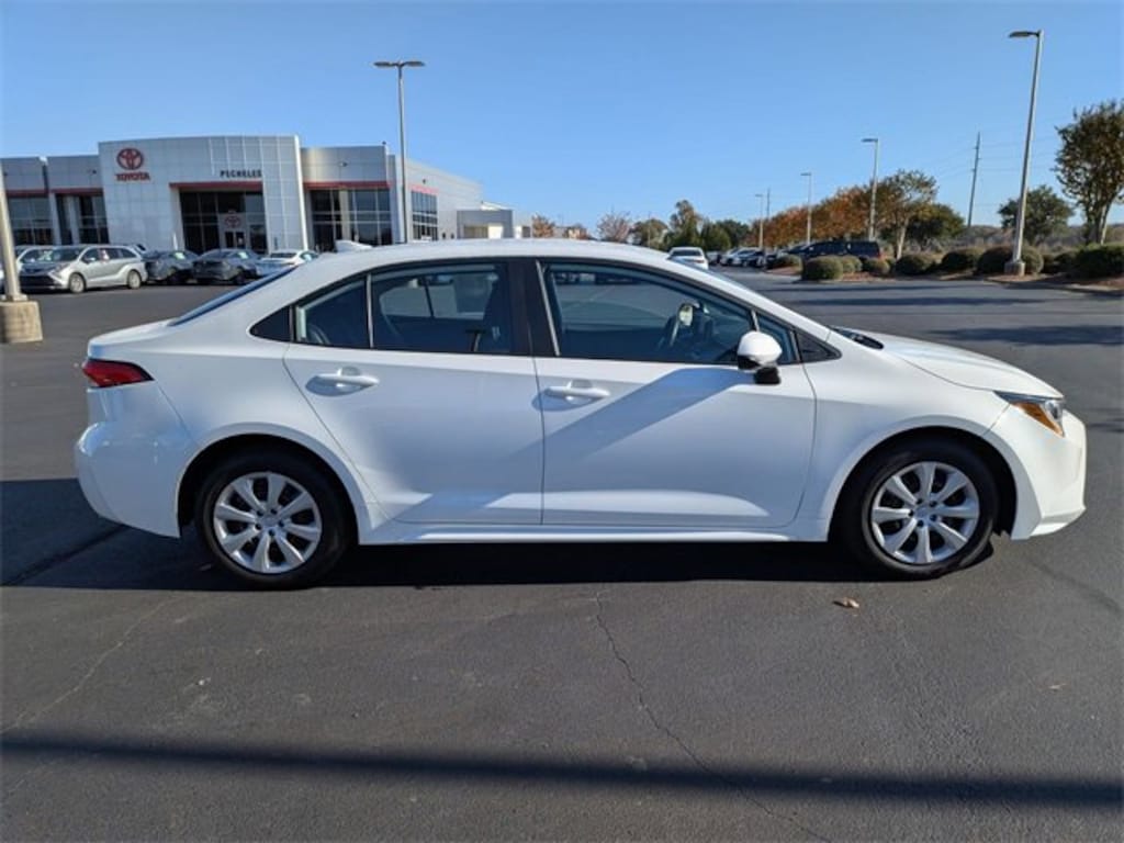 Used 2024 Toyota Corolla LE Sedan