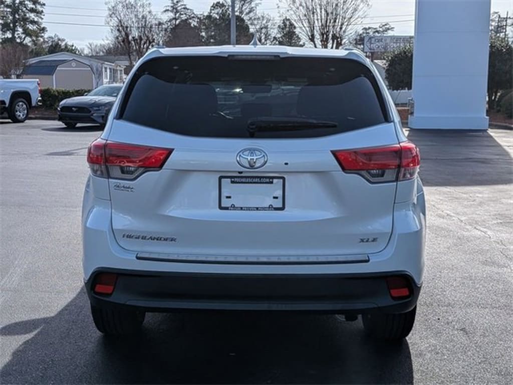 Certified 2019 Toyota Highlander XLE Sport Utility
