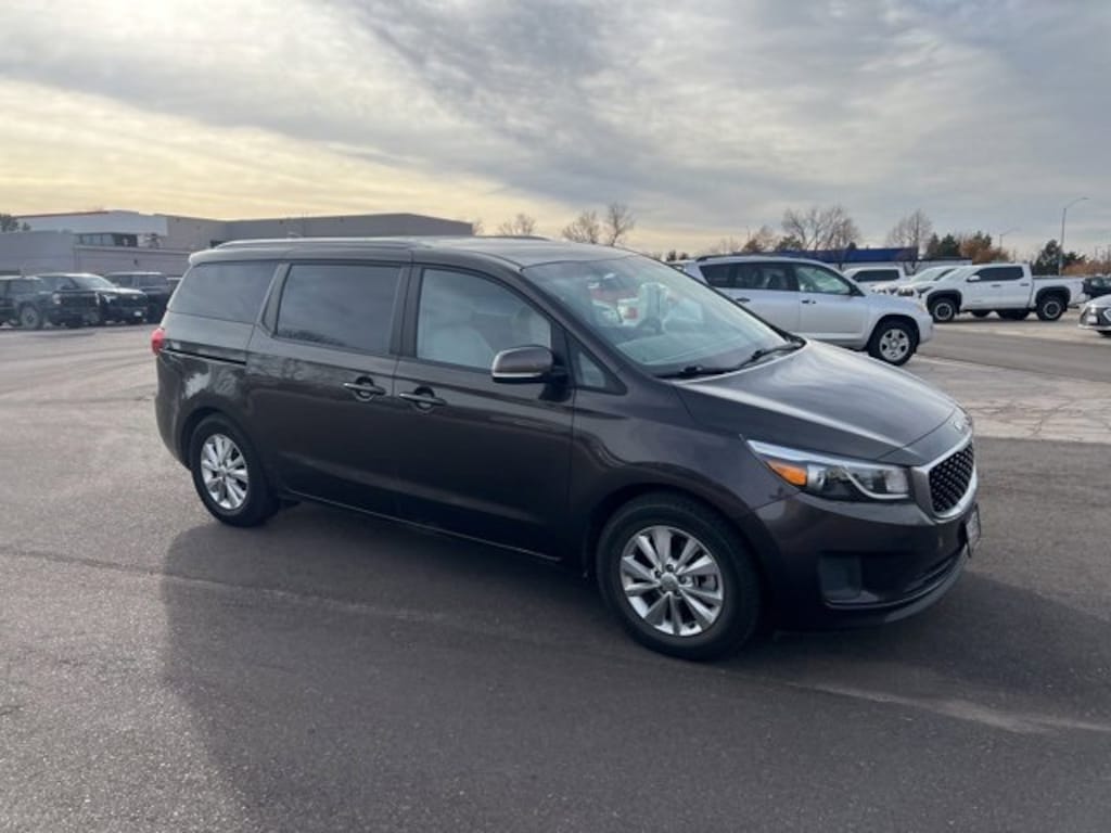Used 2015 Kia Sedona LX FWD Van
