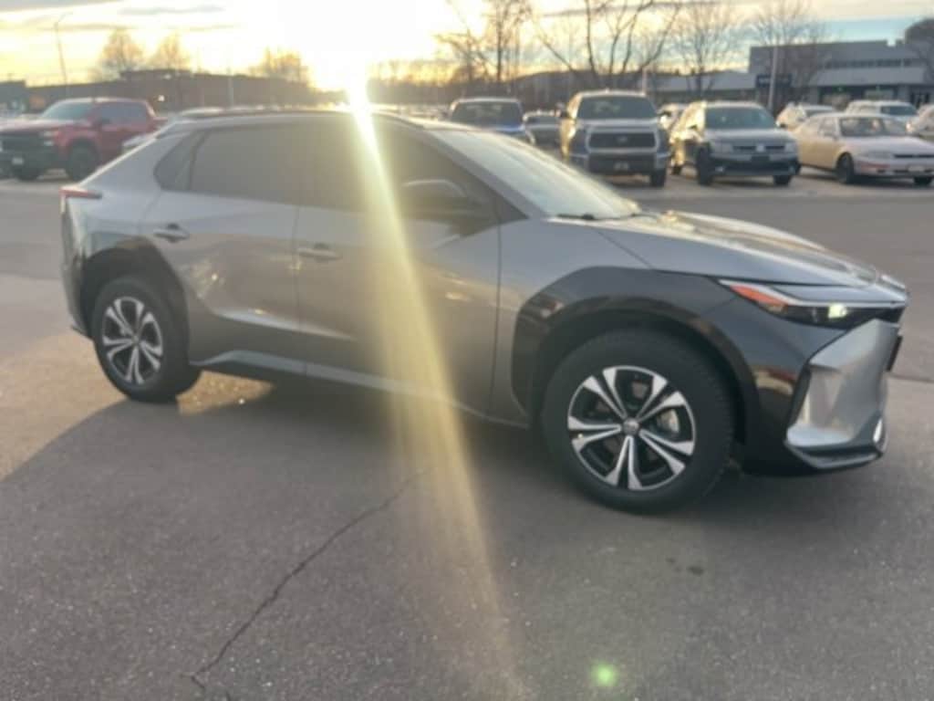 Used 2024 Toyota bZ4X XLE SUV