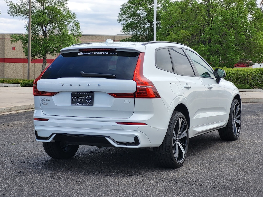 Certified 2024 Volvo XC60 plug-in hybrid T8 Ultimate Dark SUV