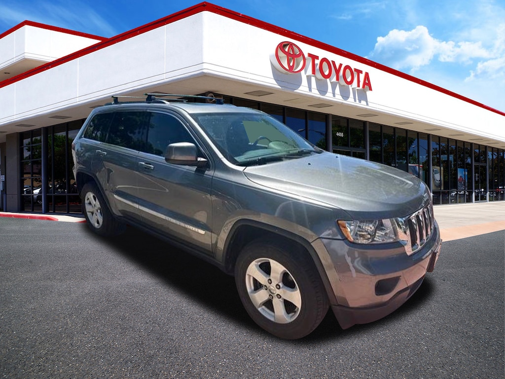 Used 2013 Jeep Grand Cherokee Laredo SUV