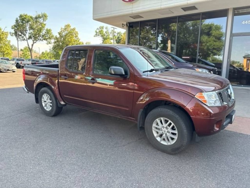 Used 2017 Nissan Frontier SV Truck Crew Cab