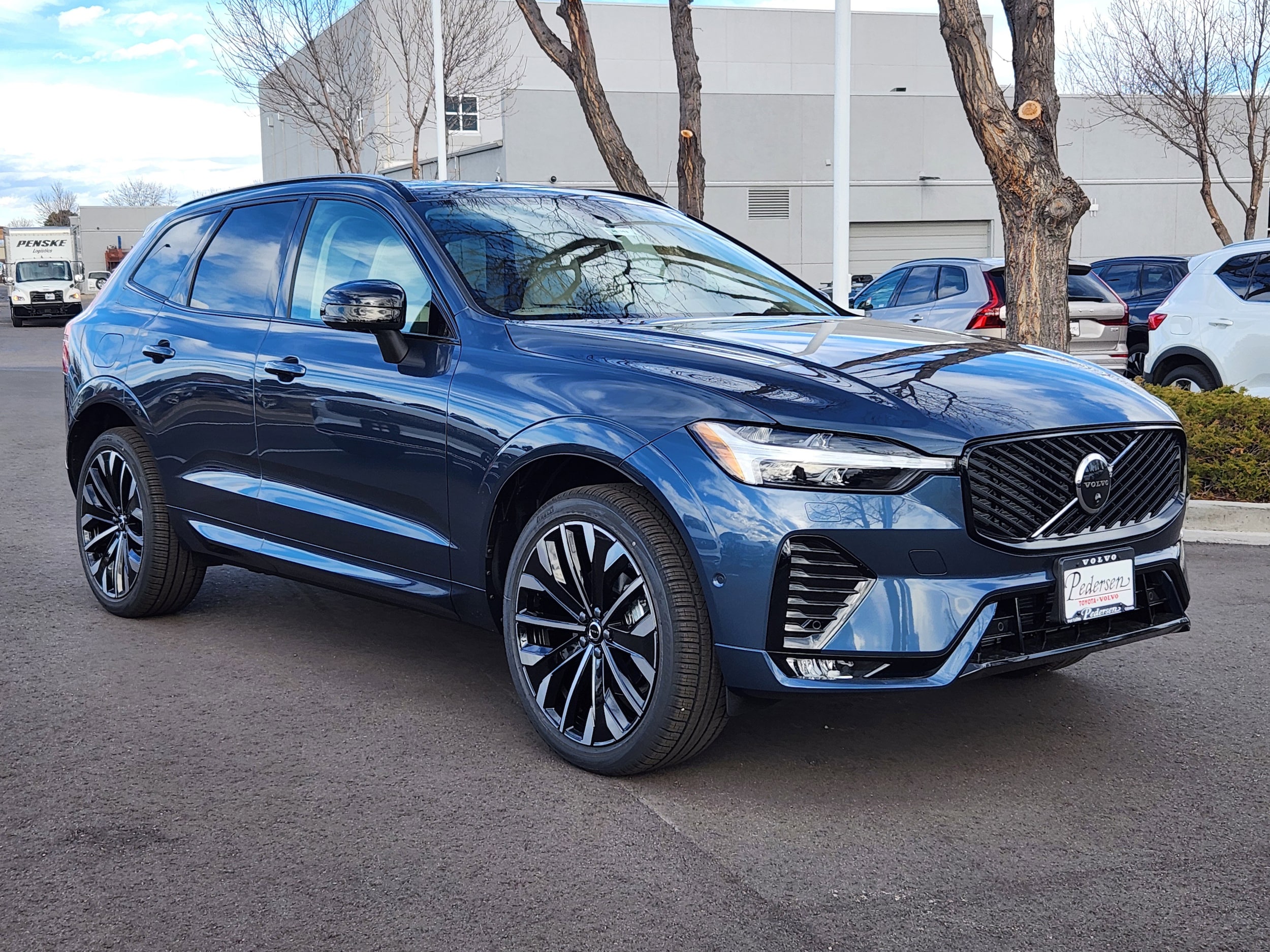 2026 Volvo XC60 Ultra's photo