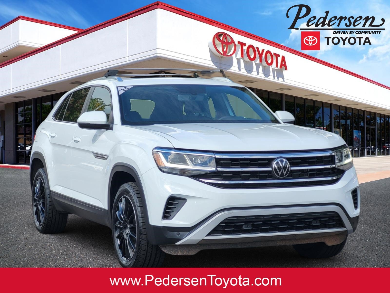 2023 Volkswagen Atlas Cross Sport SE w/Tech