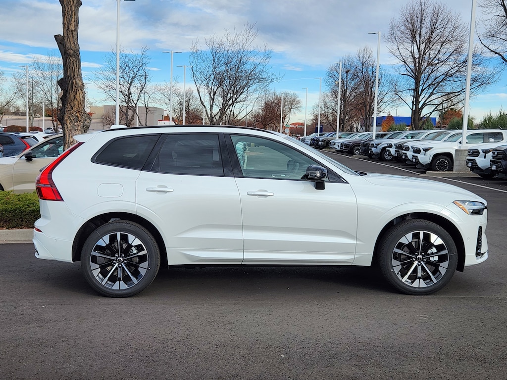 New 2026 Volvo XC60 B5 Plus SUV