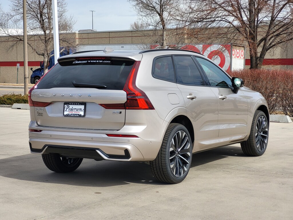 New 2026 Volvo XC60 B5 Ultra SUV