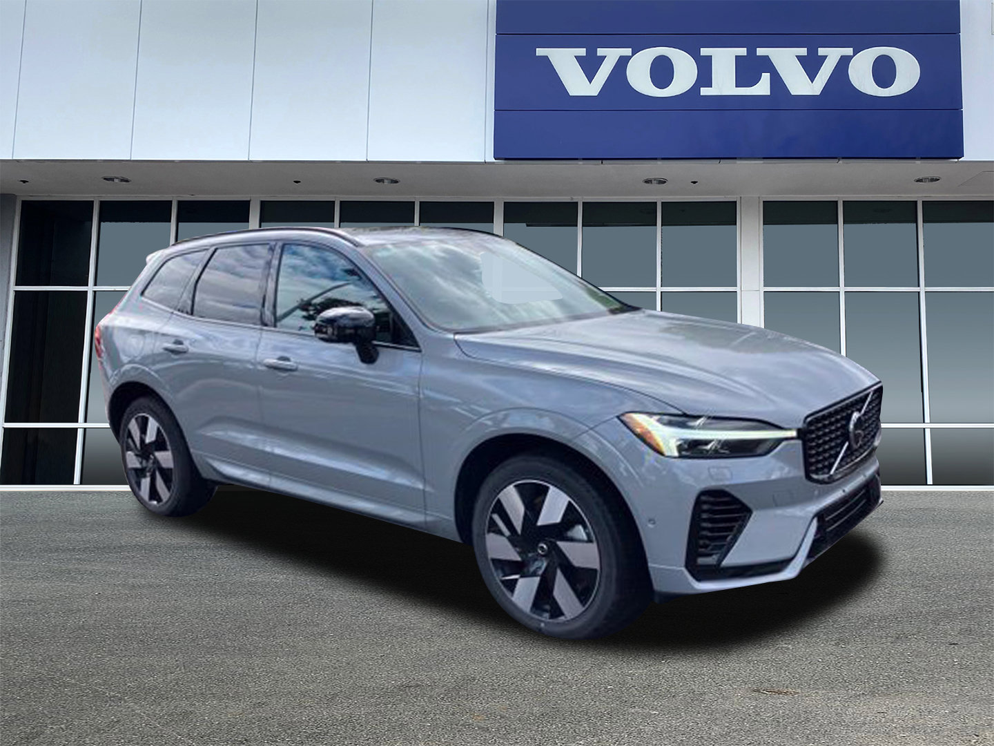 2025 Volvo XC60