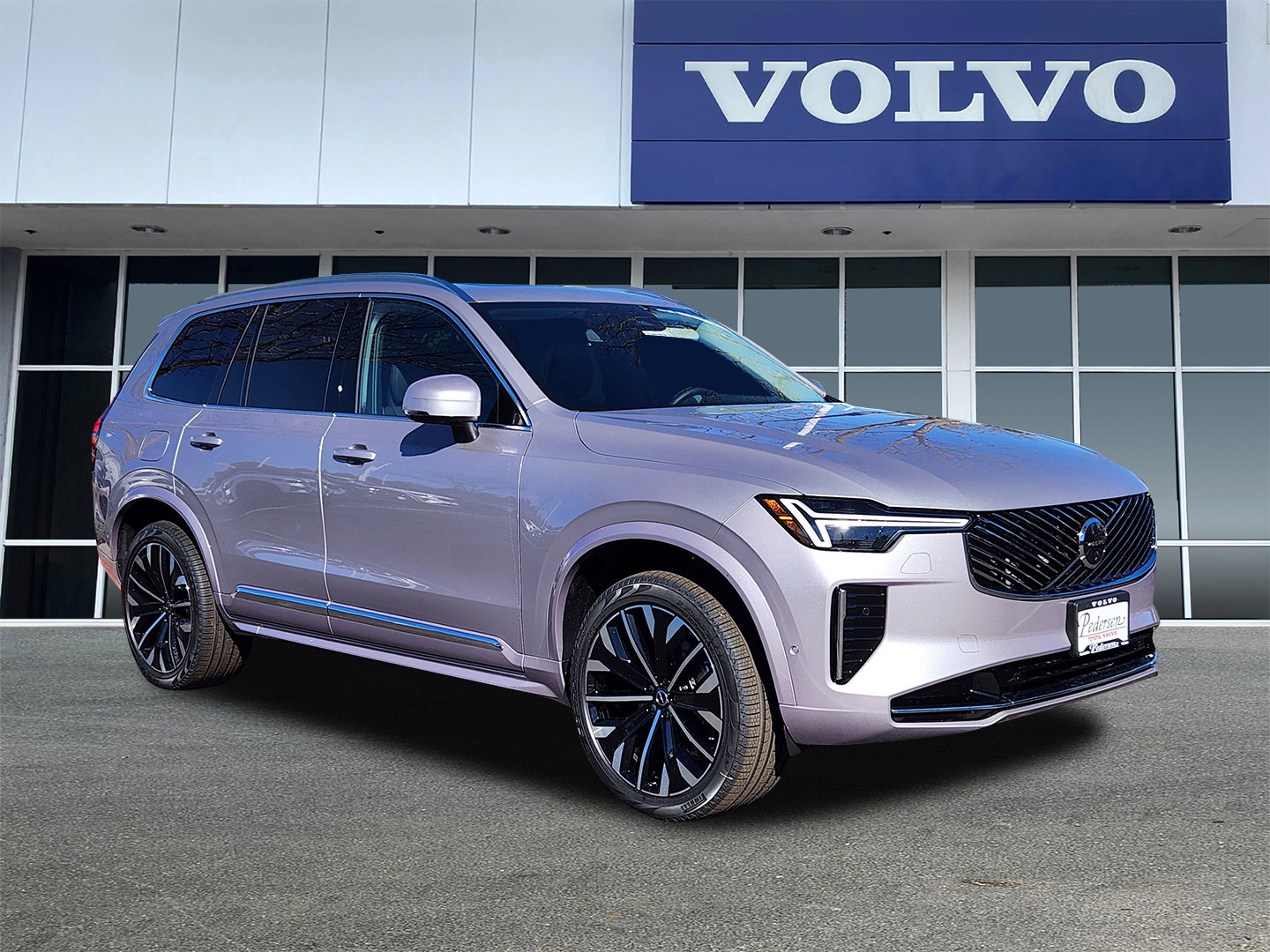 2026 Volvo XC90 Plus's photo