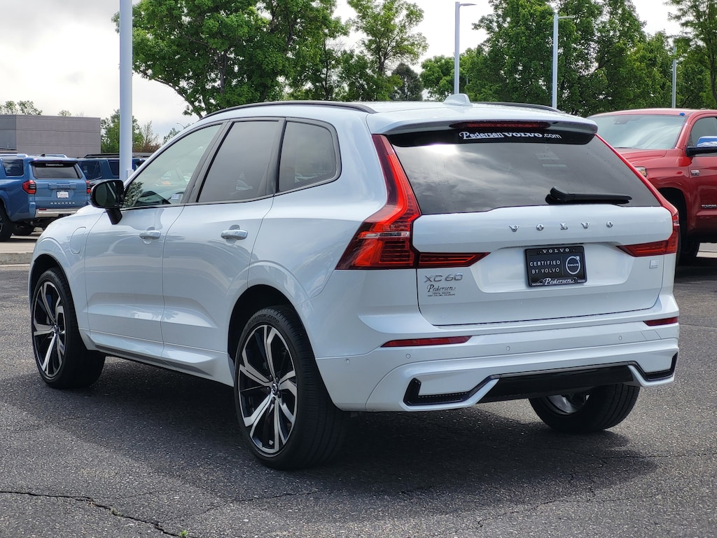 Certified 2024 Volvo XC60 plug-in hybrid T8 Ultimate Dark SUV