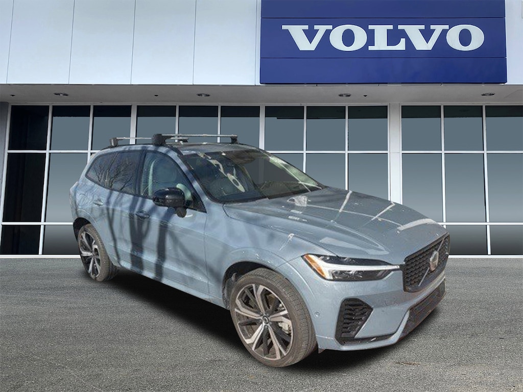 Certified 2023 Volvo XC60 Recharge Plug-In Hybrid Ultimate Dark SUV