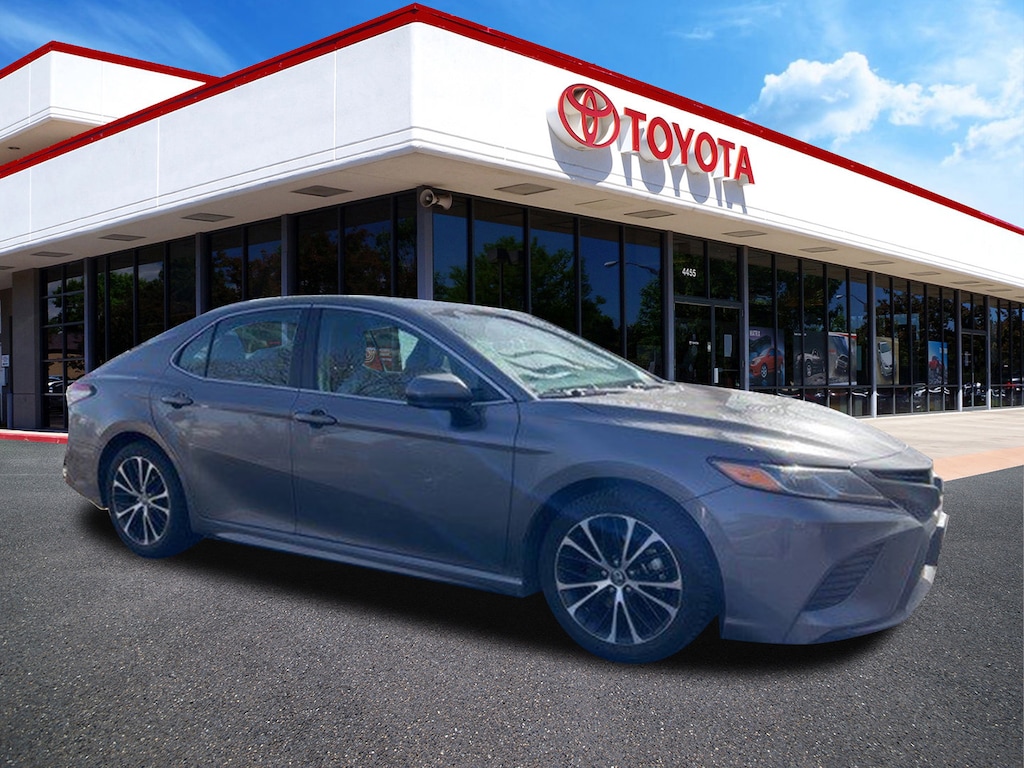 Used 2019 Toyota Camry LE Sedan