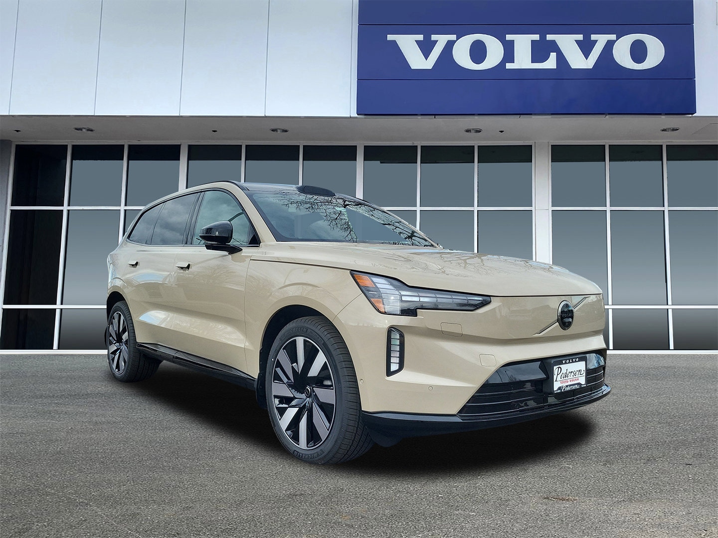 2025 Volvo EX90 Ultra's photo