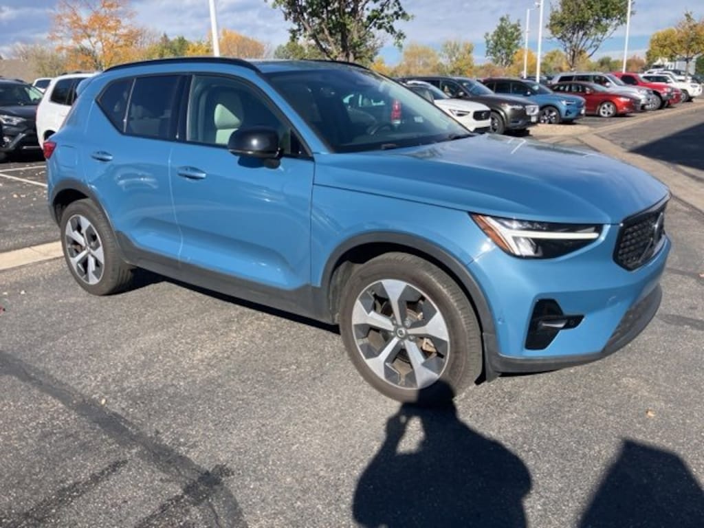 Certified 2023 Volvo XC40 B5 AWD Plus Dark SUV