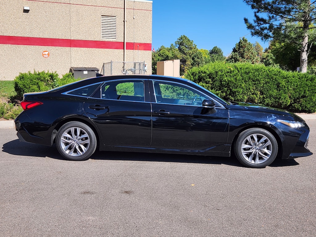 Used 2019 Toyota Avalon XLE Sedan