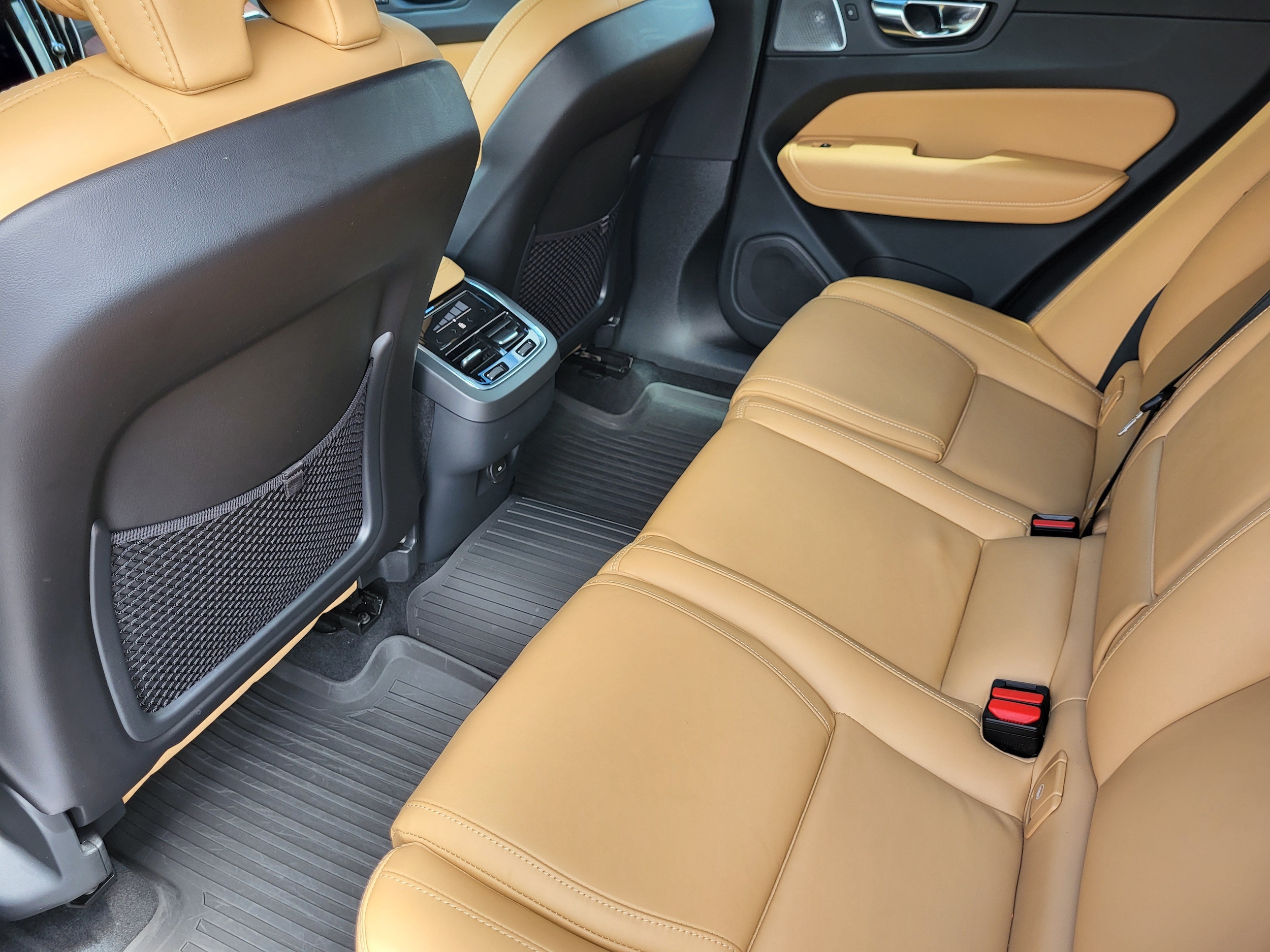 2023 Volvo XC60 Ultimate - Photo 23