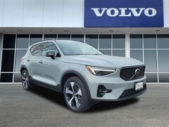 2026 Volvo XC40 B5 Plus AWD SUV