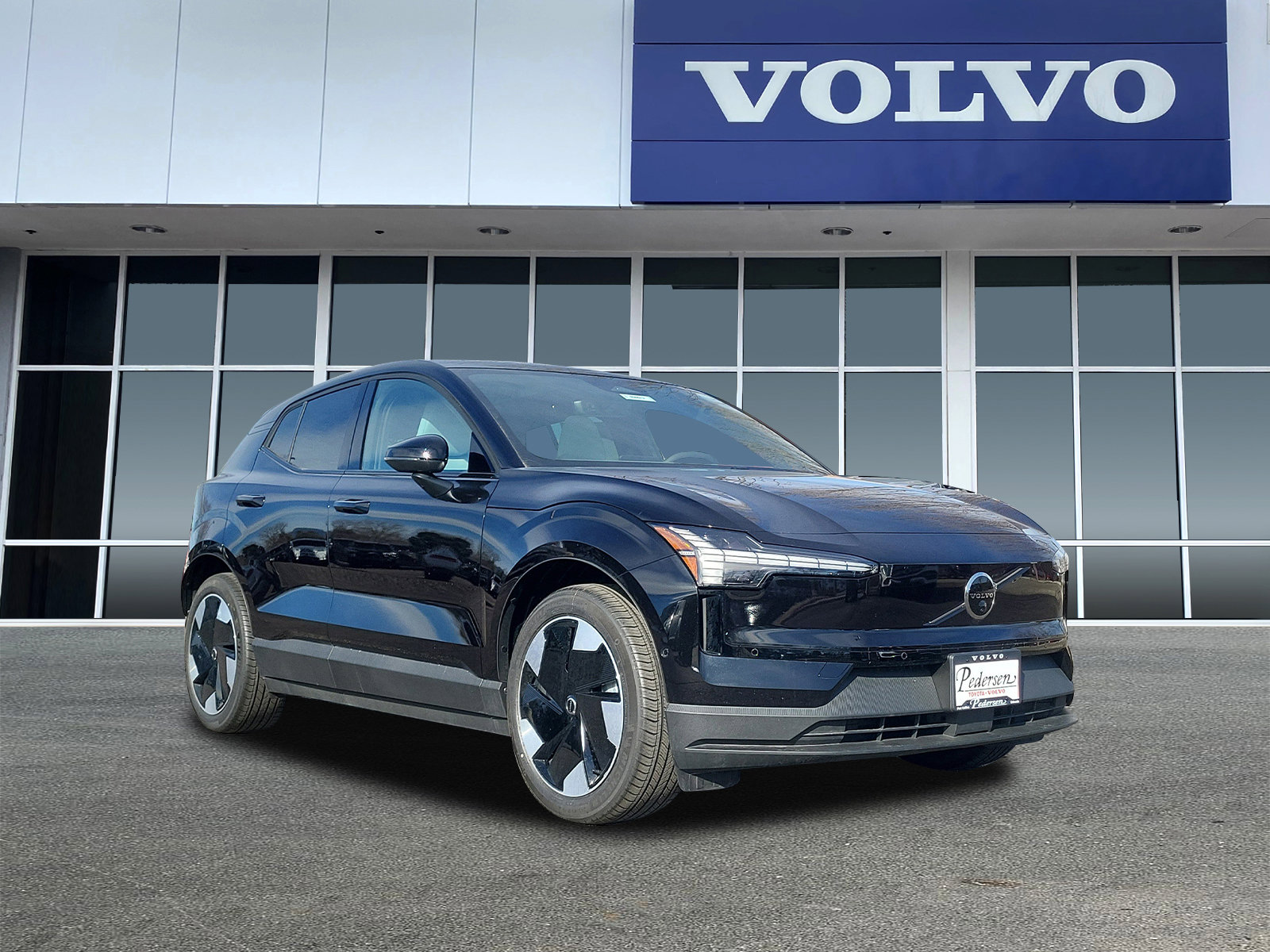 2026 Volvo EX30 Twin Motor Performance Ultra's photo