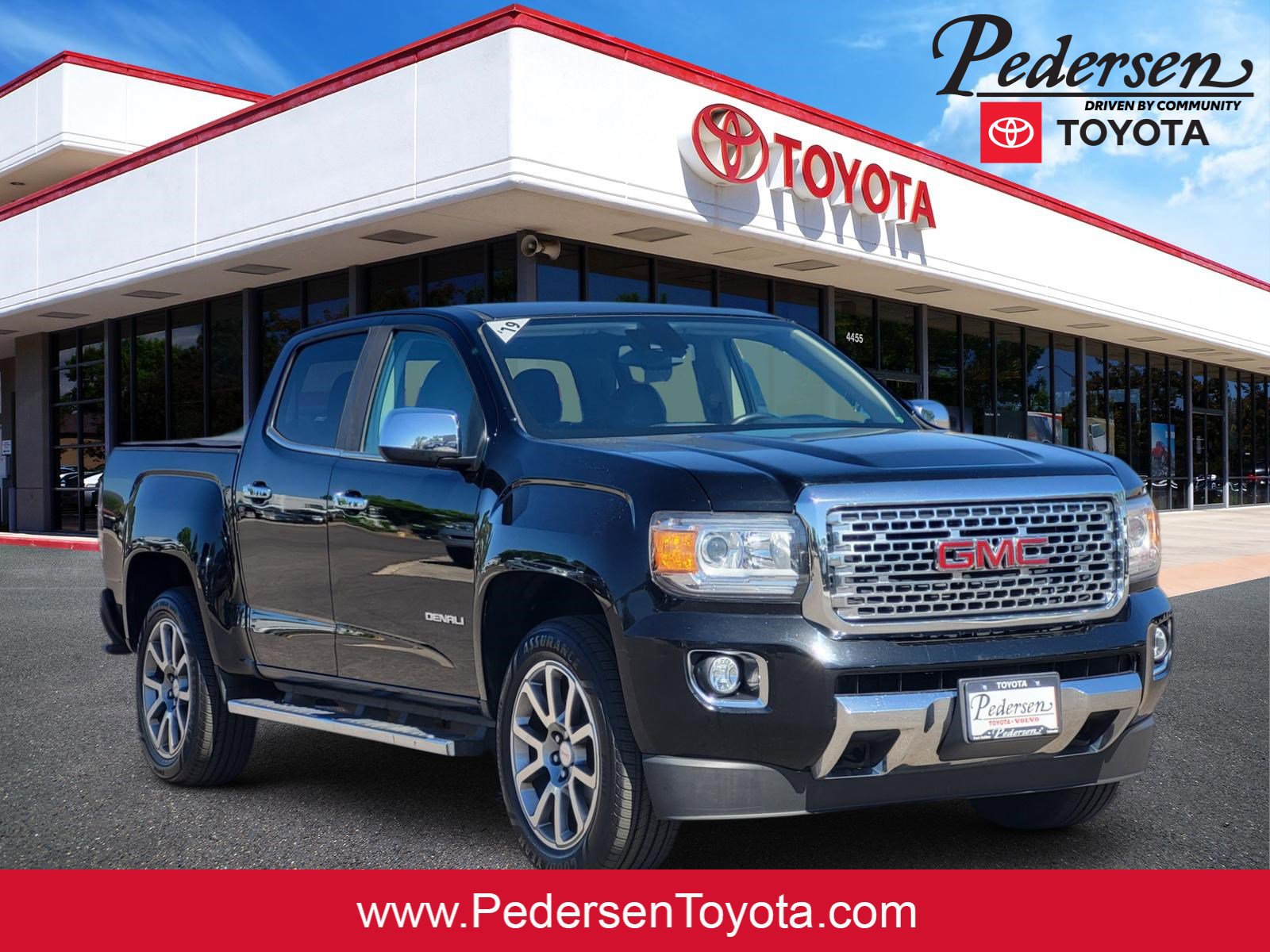 2019 GMC Canyon 4WD Denali Crew Cab Short Box's photo