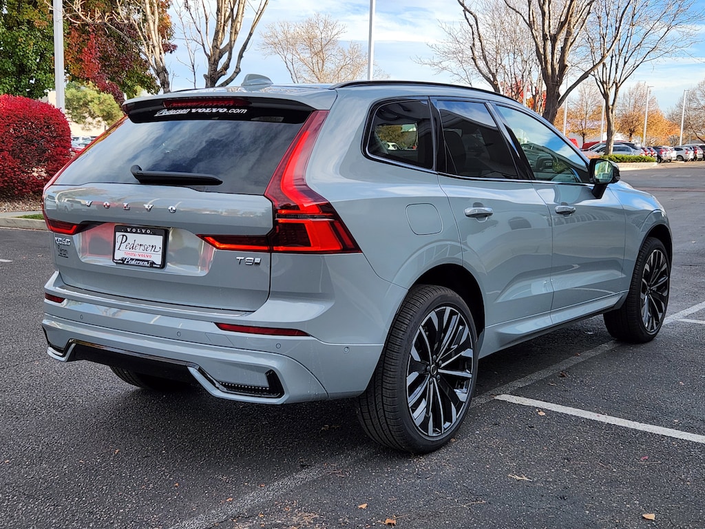 New 2026 Volvo XC60 plug-in hybrid T8 Ultra SUV