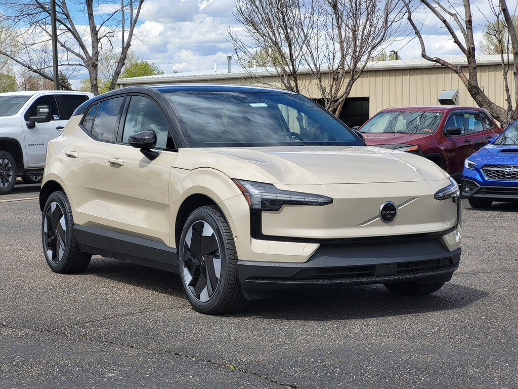 New 2026 Volvo EX30 Twin Motor Ultra SUV
