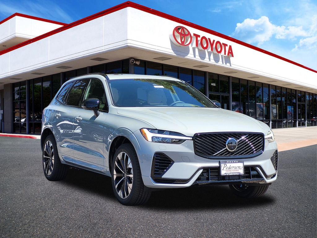 New 2026 Volvo XC60 plug-in hybrid T8 Plus SUV