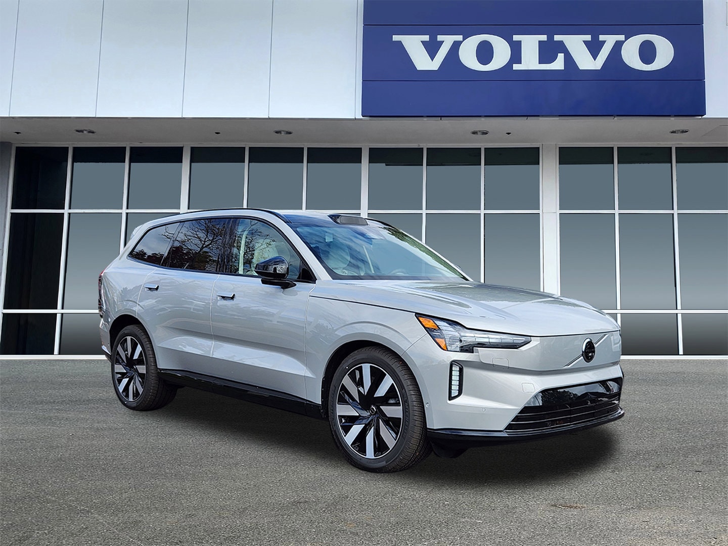 2025 Volvo EX90 Ultra's photo