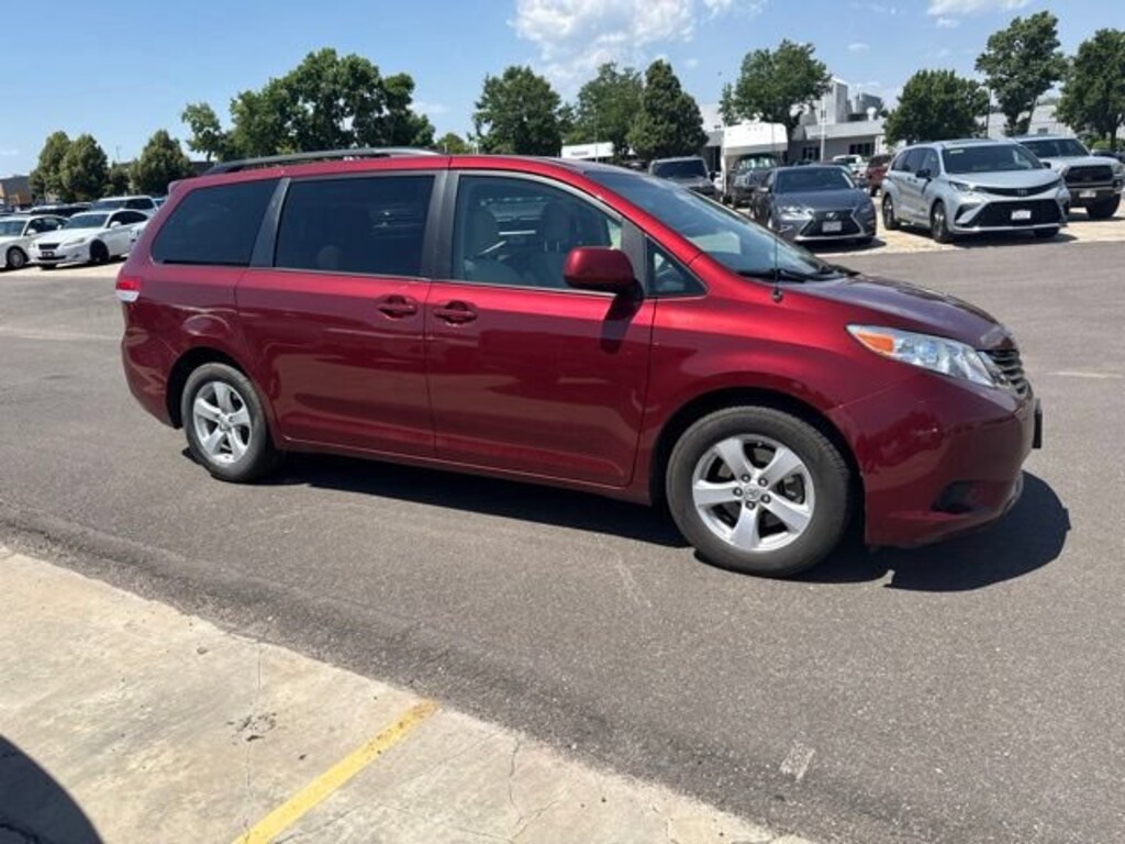 Used 2012 Toyota Sienna LE V6 8 Passenger Van