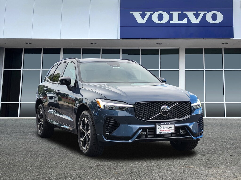 New 2026 Volvo XC60 plug-in hybrid T8 Core SUV