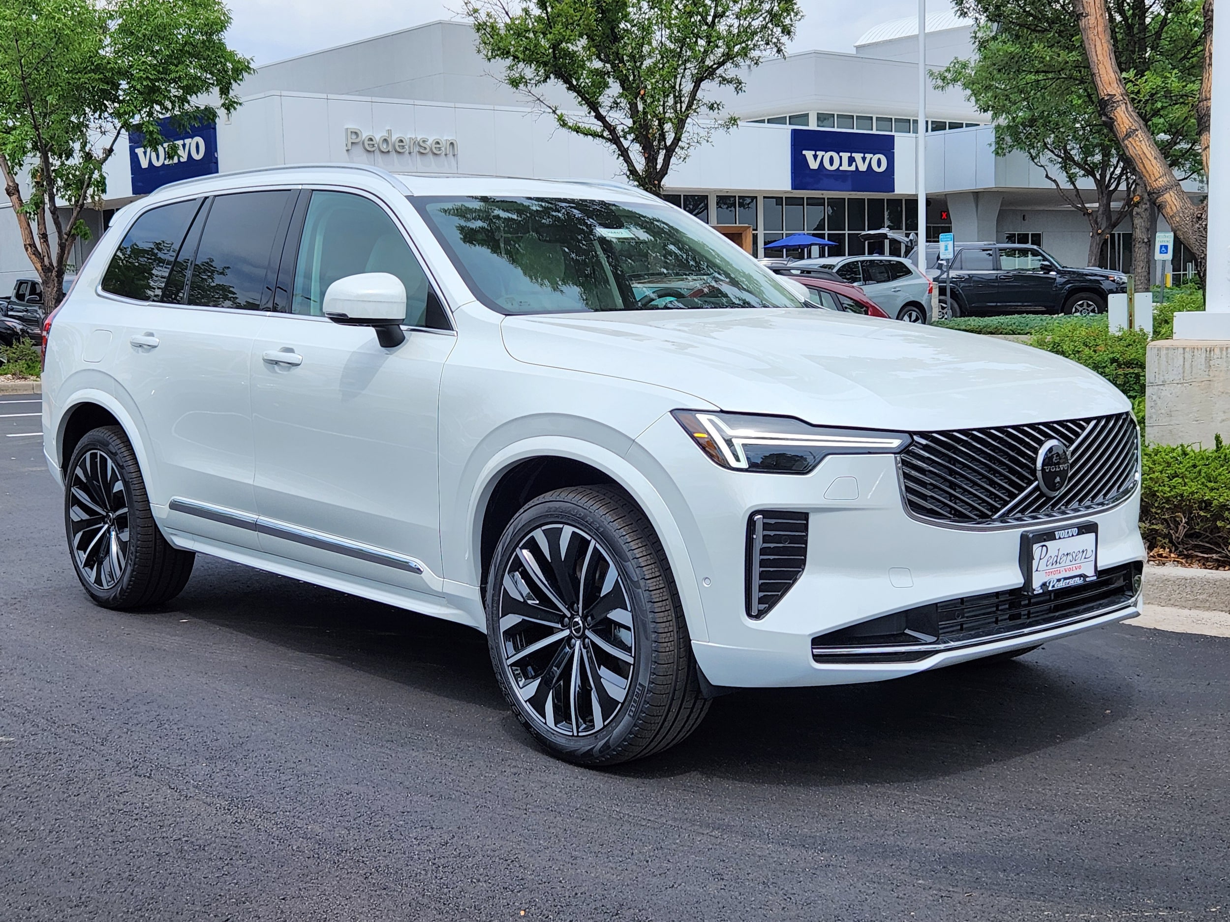 2026 Volvo XC90 Ultra - Photo 17