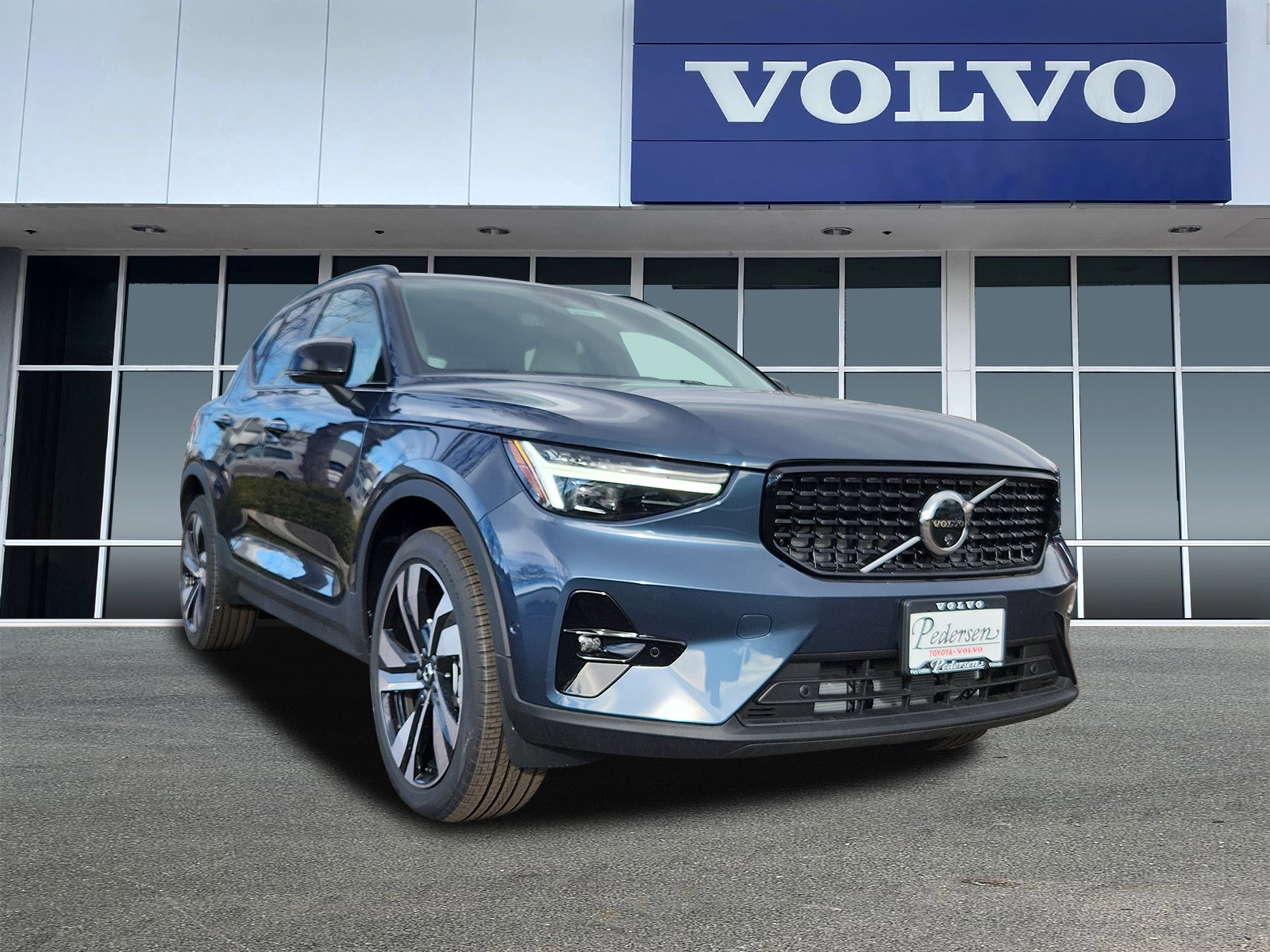 2026 Volvo XC40 Ultra's photo