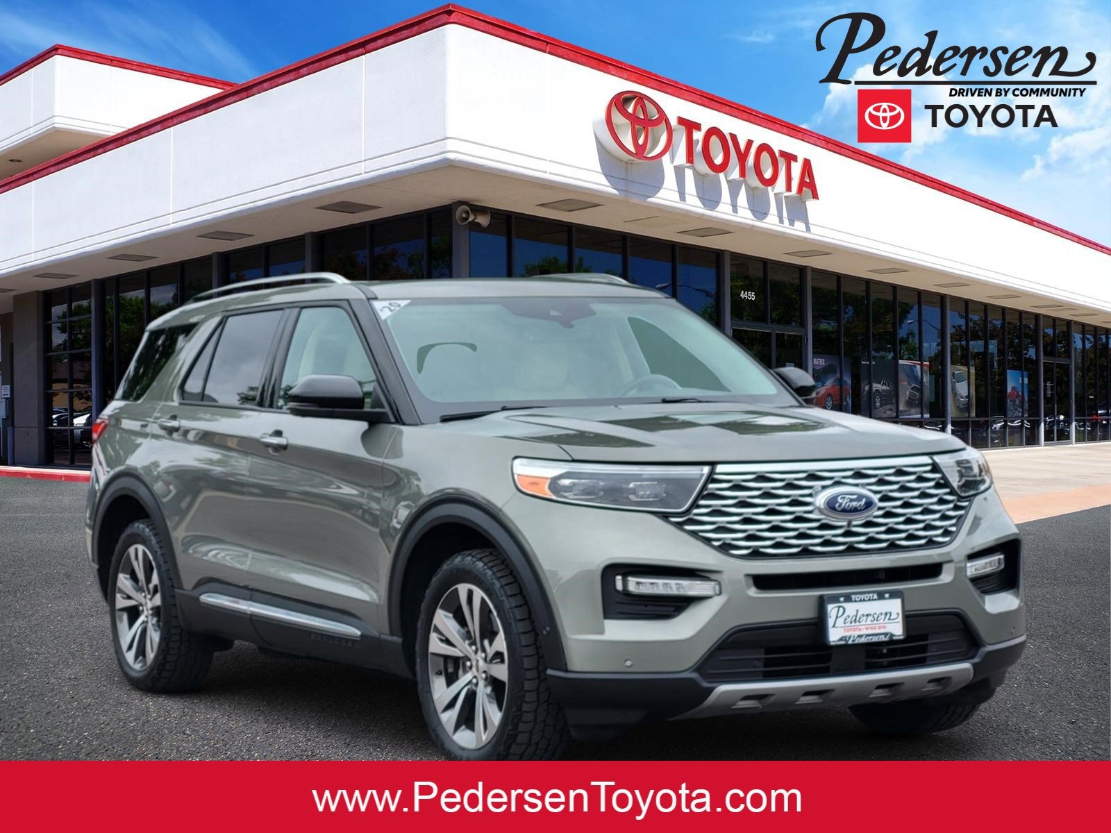 2020 Ford Explorer Platinum 4WD's photo