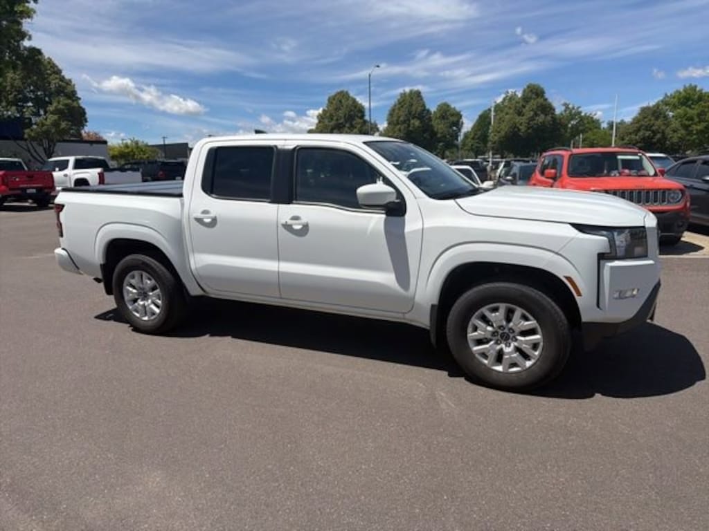 Used 2022 Nissan Frontier SV Truck Crew Cab