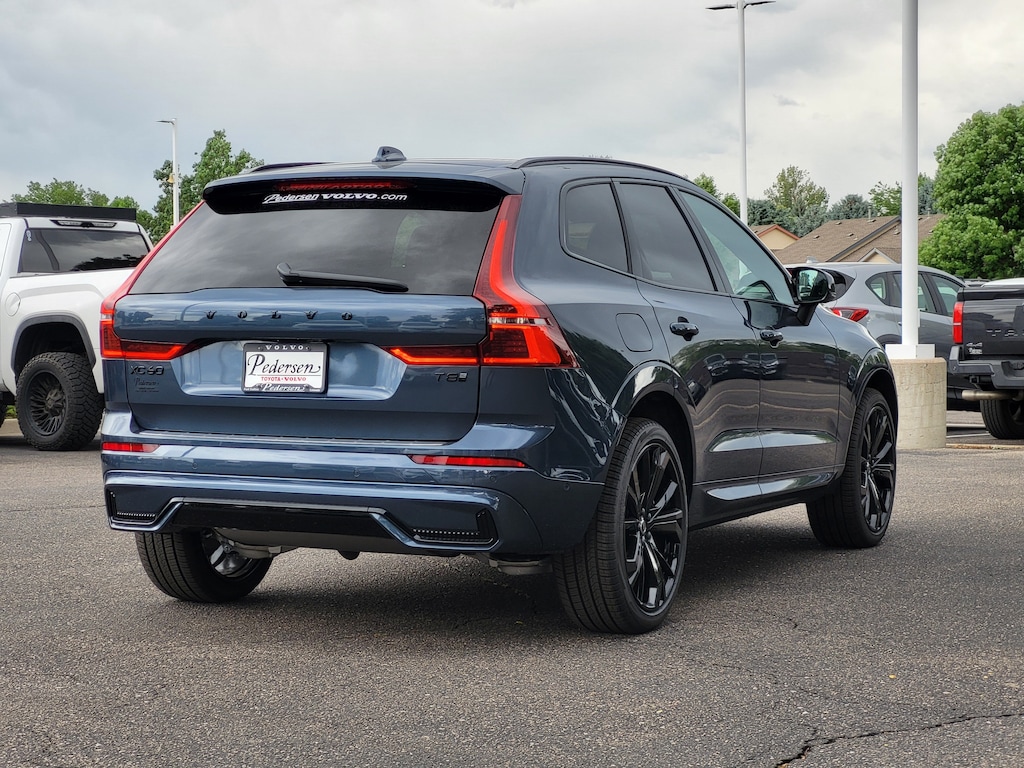 New 2026 Volvo XC60 plug-in hybrid T8 Ultra Black Edition SUV