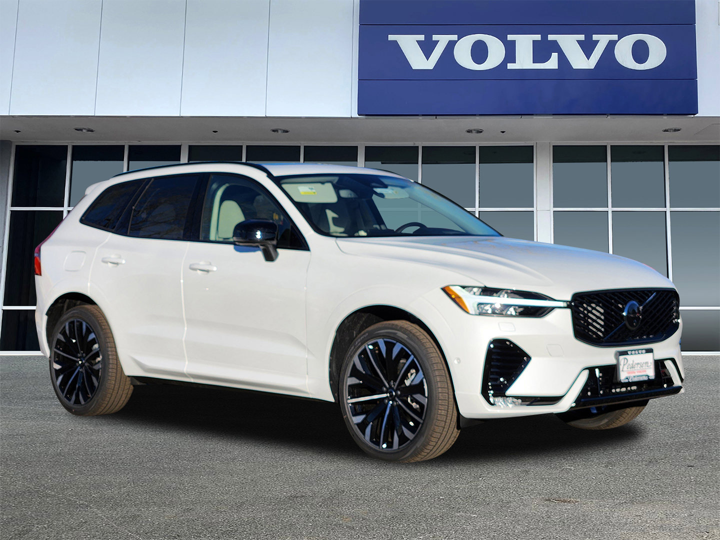 2026 Volvo XC60 Ultra's photo