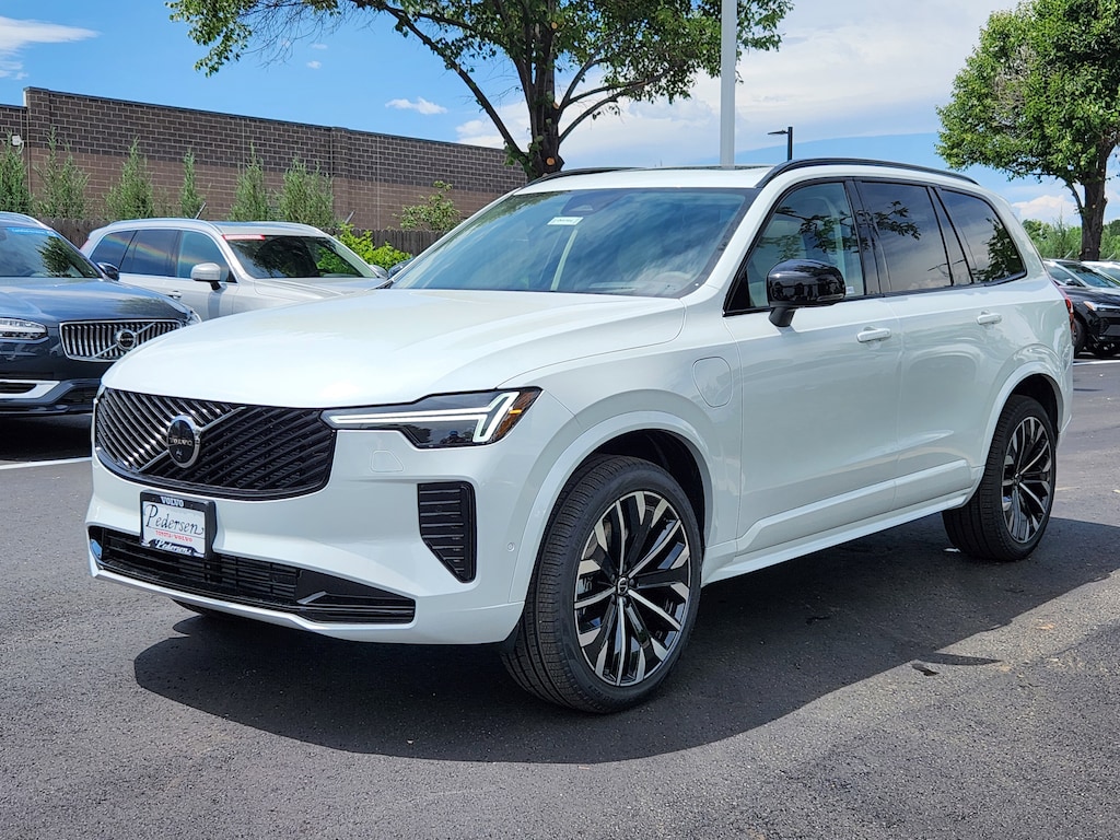 New 2026 Volvo XC90 plug-in hybrid T8 Ultra Dark Theme 7-Seater SUV