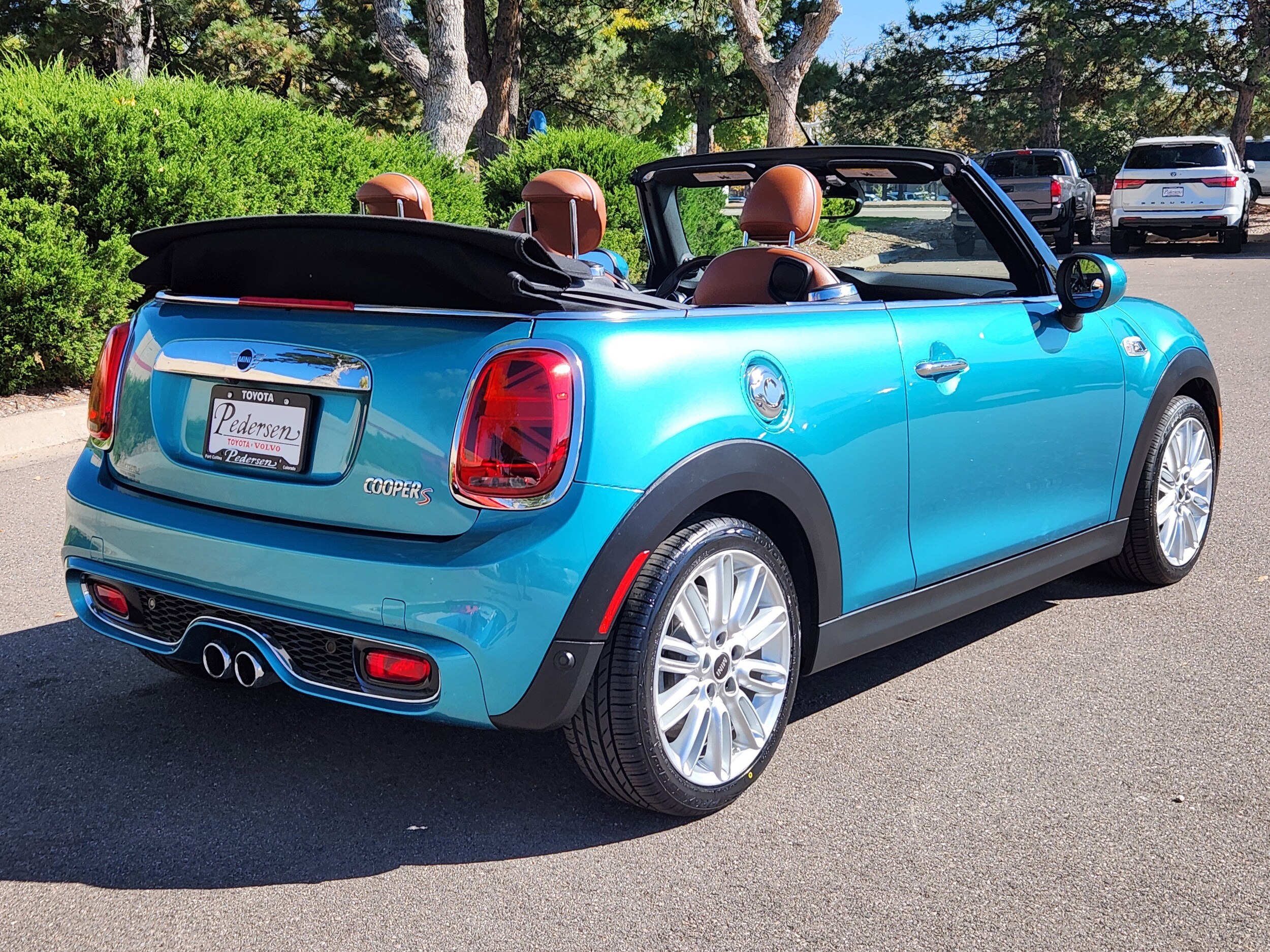 2019 Mini Cooper S Iconic Convertible photo 3