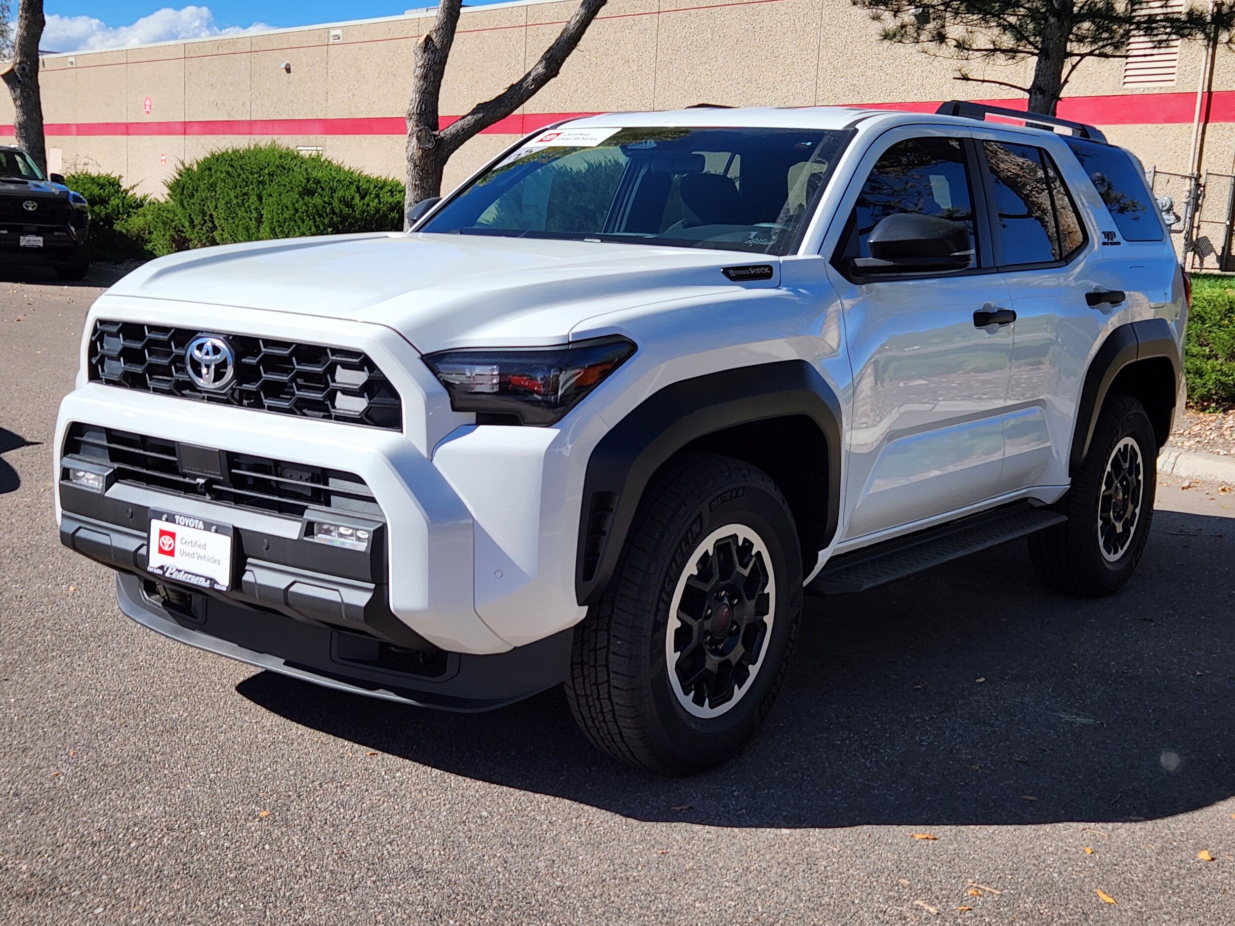 2025 Toyota 4Runner TRD Off-Road photo 2