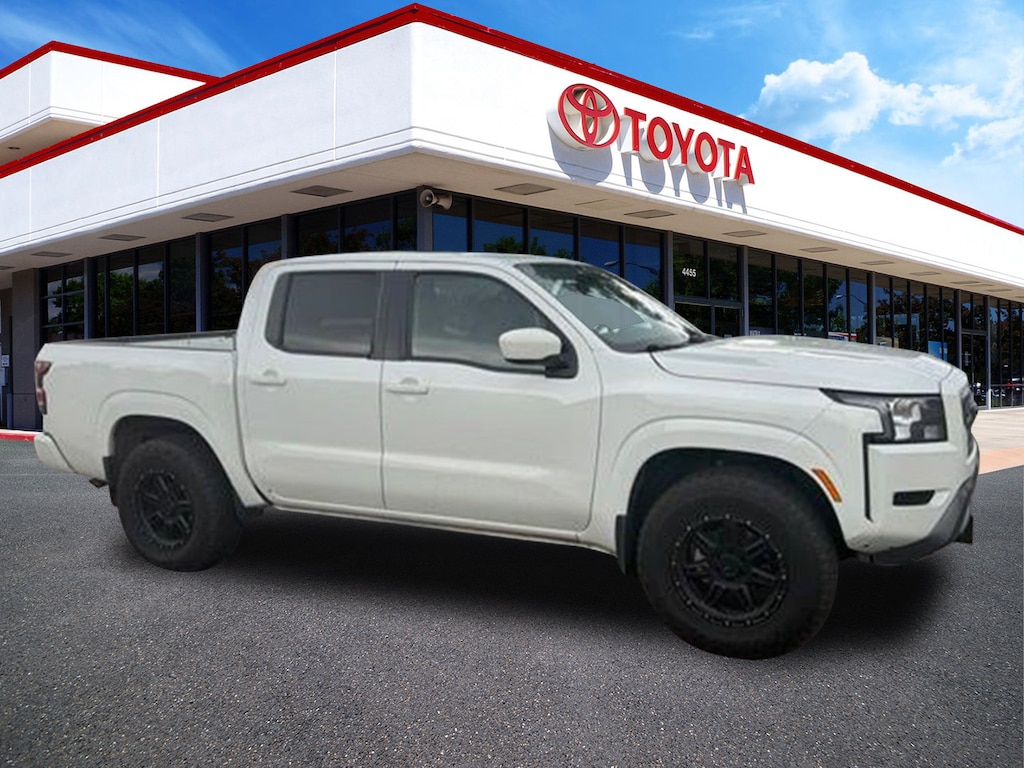 Used 2022 Nissan Frontier SV Truck Crew Cab