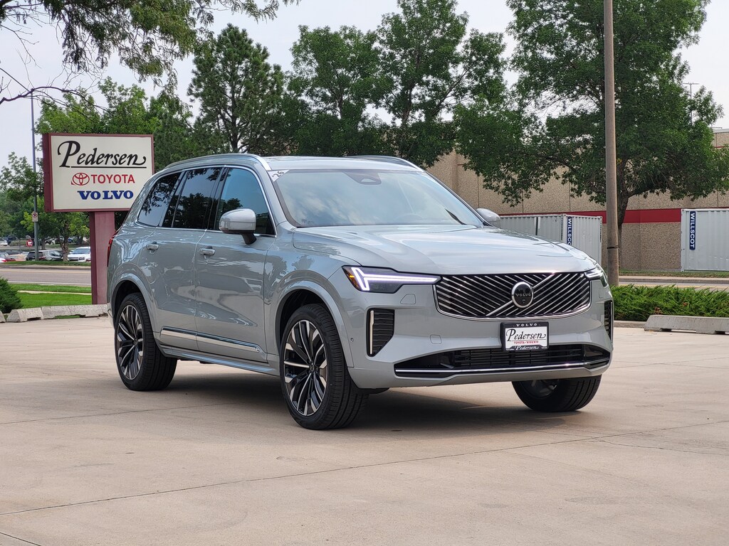 New 2026 Volvo XC90 plug-in hybrid T8 Plus 7-Seater SUV