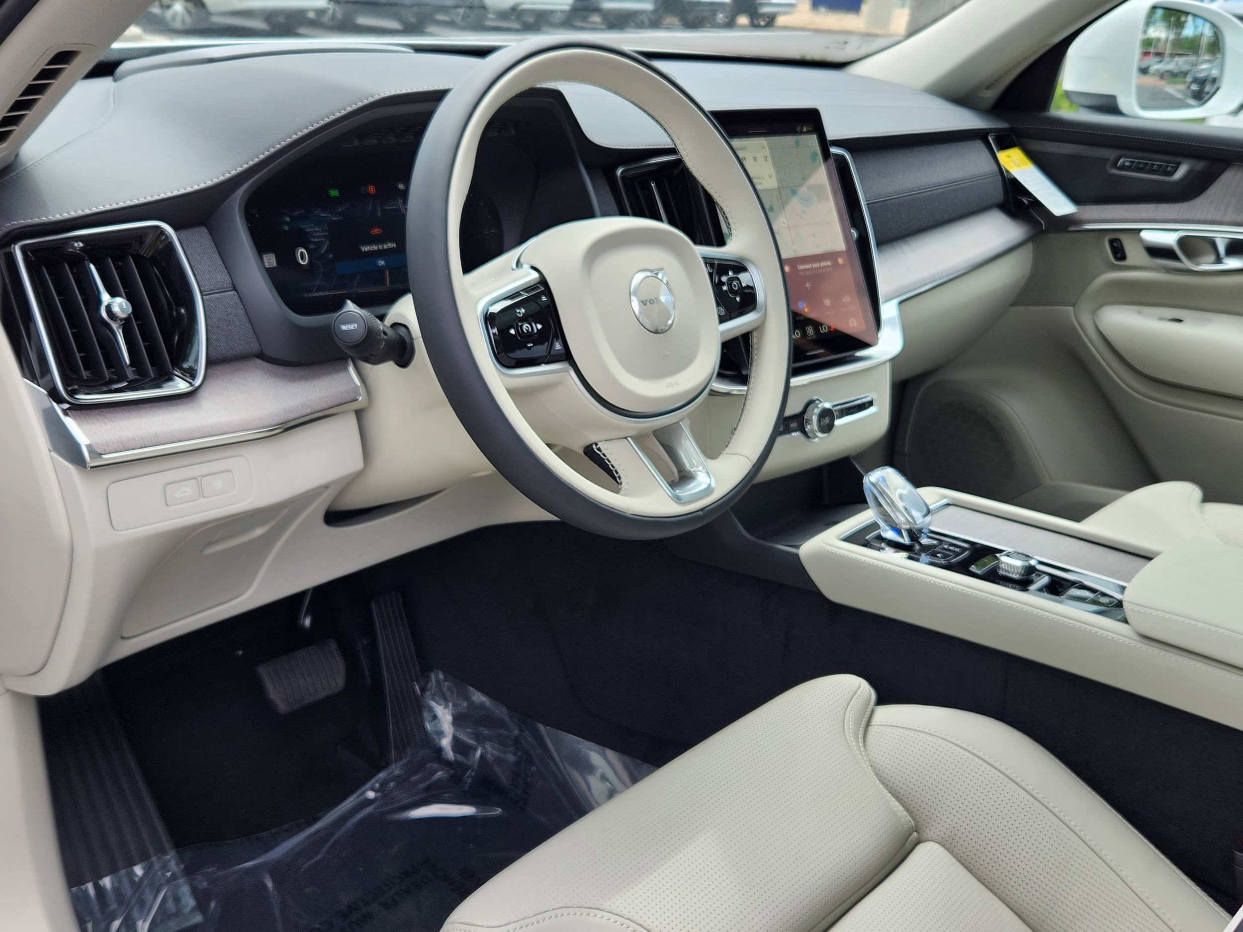 2026 Volvo XC90 Ultra - Photo 6