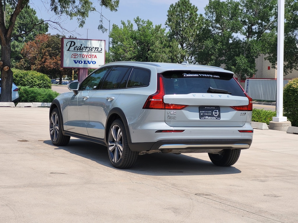 Certified 2026 Volvo V60 Cross Country B5 Plus Wagon