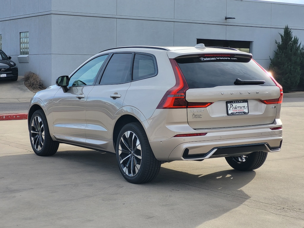 New 2026 Volvo XC60 B5 Plus SUV