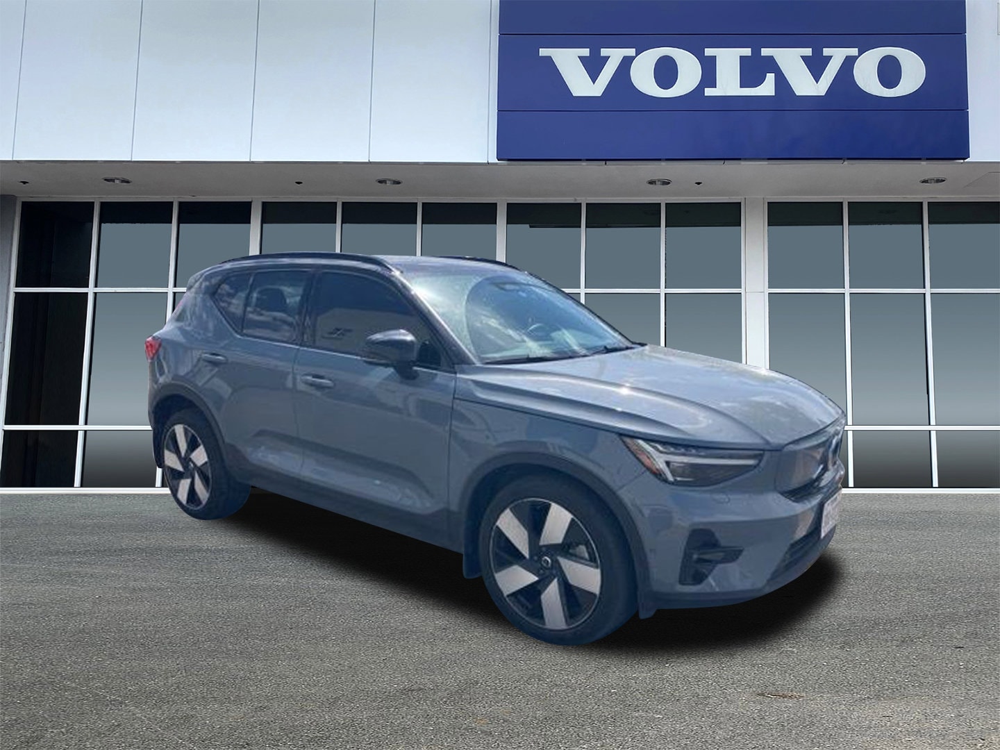 2023 Volvo XC40 P8 Recharge Ultimate AWD's photo